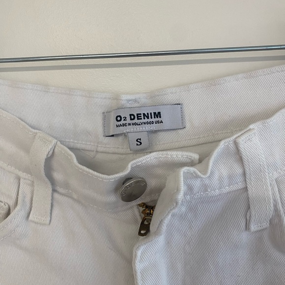 O2 Denim - Picture 2 of 3